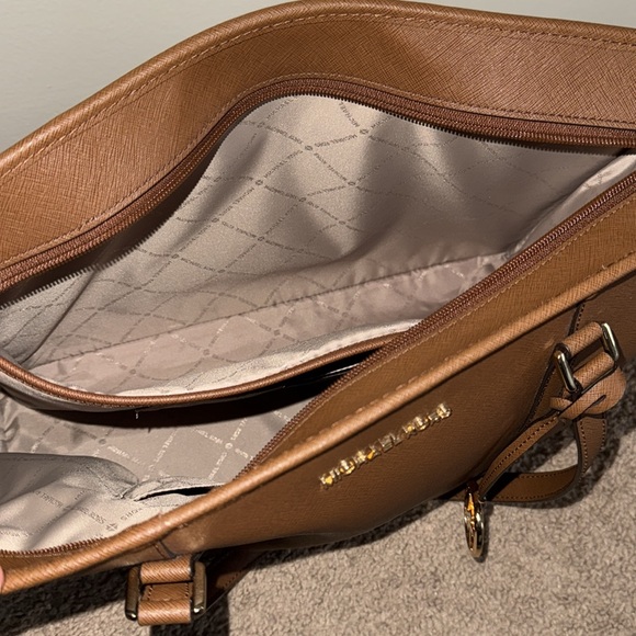 Michael Kors Tote - Picture 4 of 6